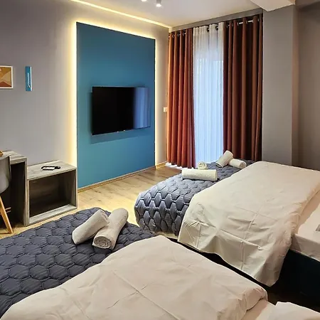 Daisy Centre 3* 地拉那