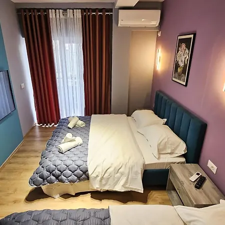 Daisy Centre * Tirana
