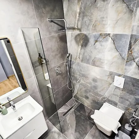 Daisy Centre Hotel apartamentowy Tirana