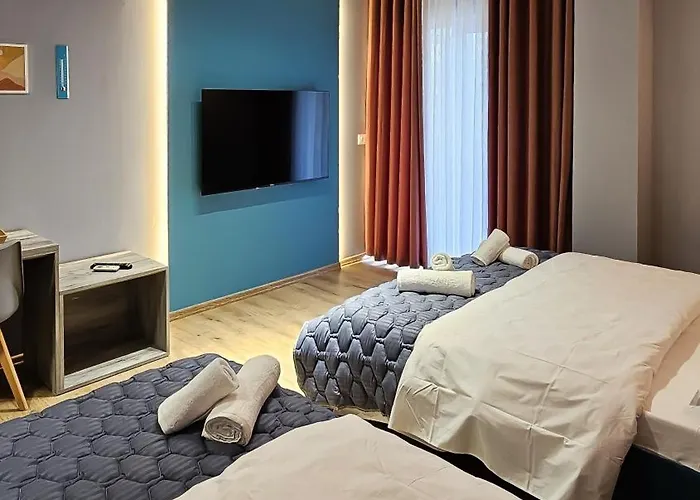 Daisy Centre 3* Tirana