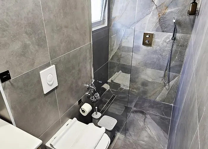 Daisy Centre Apartmanhotel Tirana